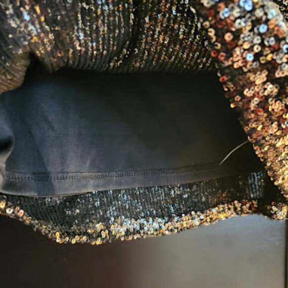 NWT Cable and Gauge sequin skirt, size M - make an offer - Picture 3 of 3